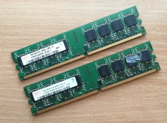 DDR-2 hynix 1GB 2Rx8 PC2-6400U-555-12 / 2 шт Краснодар