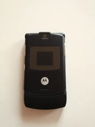 Телефон Motorola Razr V3 Екатеринбург