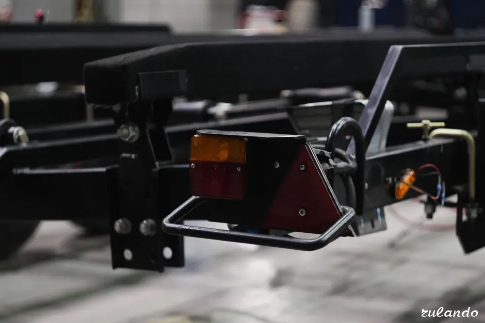 Прицеп для перевозки катеров, лодок и яхт «Валья Санкт-Петербург - изображение 4