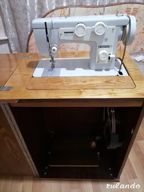 Швейная машина СССР с доставкой Нижний Тагил - изображение 1