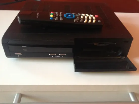 Спутниковый ресивер Clarke Tech / C‑Tech 2100 Волгоград