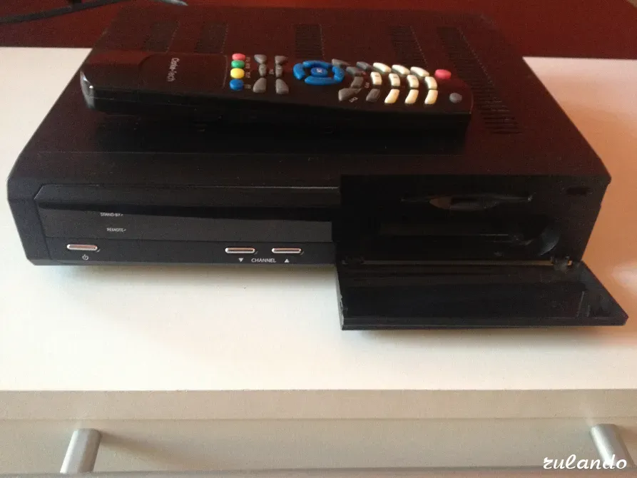 Спутниковый ресивер Clarke Tech / C‑Tech 2100 Волгоград - изображение 2