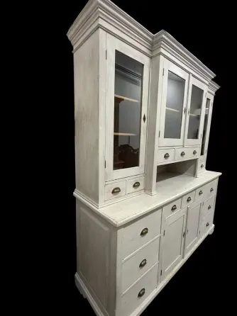 Антикварный шкаф‑витрина в стиле кантри Калининград