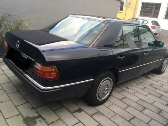 Mercedes 230 E - ретро, как новый Калининград