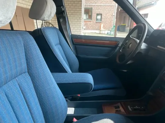 Mercedes 230 E - ретро, как новый Калининград