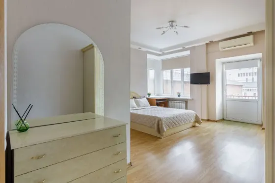 2-х комнатная квартира с дизайнерским ремонтом Калининград