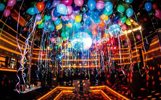 Ищу ведущую для проведения моего дня рождения в Марте Владивосток