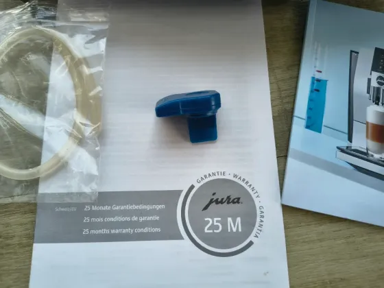 Jura E6 кофемашина + Bluetooth модуль Smart Connect в Подарок Москва