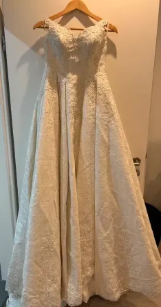 Свадебное платье из Стамбула XS–S + фата + подъюбник Москва