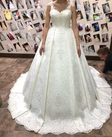 Свадебное платье из Стамбула XS–S + фата + подъюбник Москва