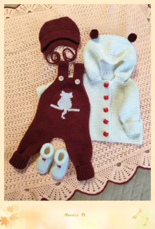 Вязаный костюм для новорожденного 0-3 мес с кошечкой и капюшоном Москва