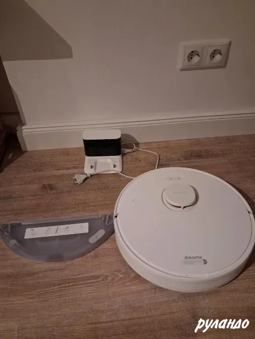 Робот-пылесос Dreame D10S белый с зарядной станцией, в хорошем состоянии Иркутск - изображение 2