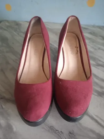 Женские замшевые туфли на каблуке Северодвинск