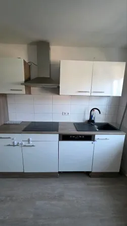 Кухонный гарнитур со встроенной техникой Калининград