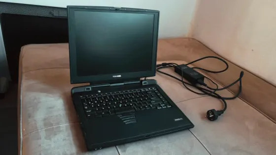 Ноутбук Toshiba Satellite Pro винтажный рабочий с зарядкой Владивосток