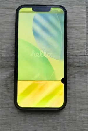 IPhone 13 128 GB, зелёный, с дефектом экрана SIM + eSIM Калининград