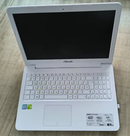 Ноутбук Asus F556U, 4гб, 1Тб, intel i5 Калининград