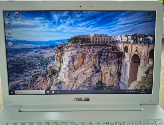 Ноутбук Asus F556U, 4гб, 1Тб, intel i5 Калининград