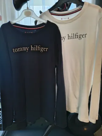 Tommy Hilfiger, 2 футболки с длинным рукавом для мальчика Калининград