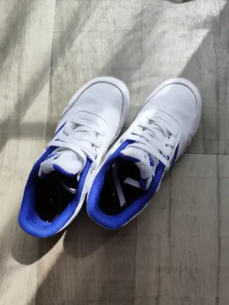 Детские кроссовки Adidas, размер 36 — белые, отличное состояние Калининград