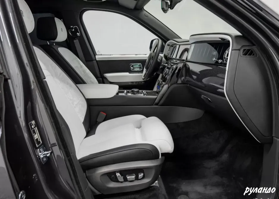 Rolls royce Cullinan 2026 Москва - изображение 6