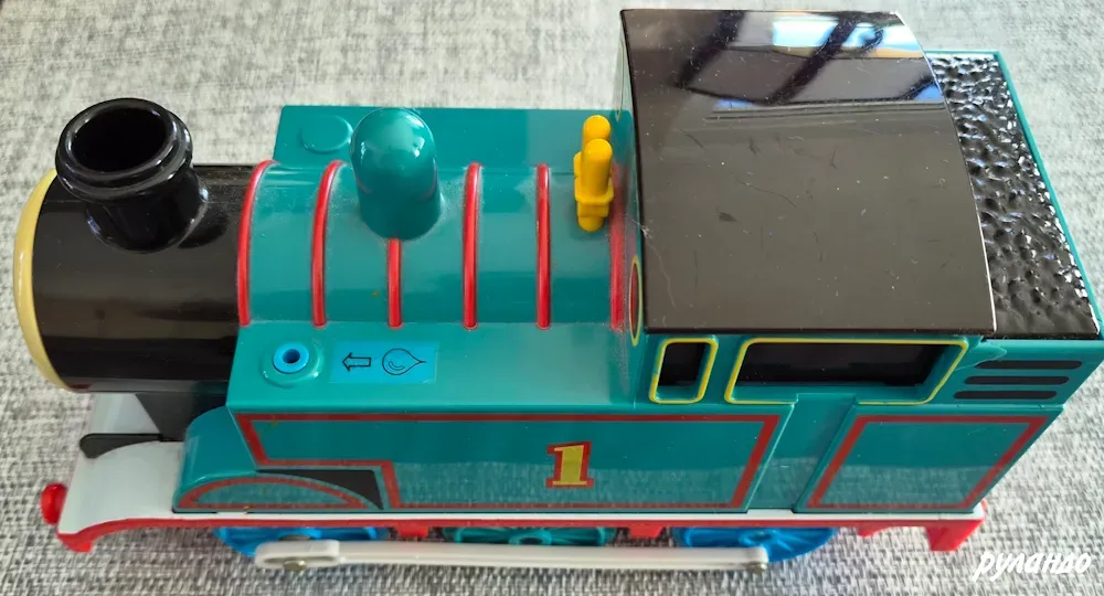 Винтажный игрушечный локомотив Hornby Thomas Севастополь - изображение 4