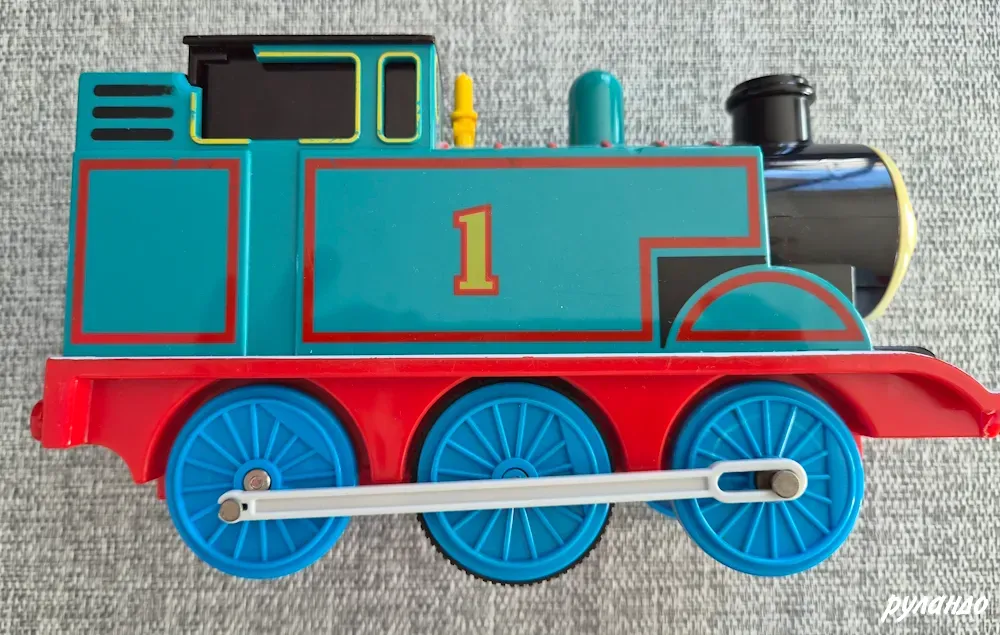 Винтажный игрушечный локомотив Hornby Thomas Севастополь - изображение 3