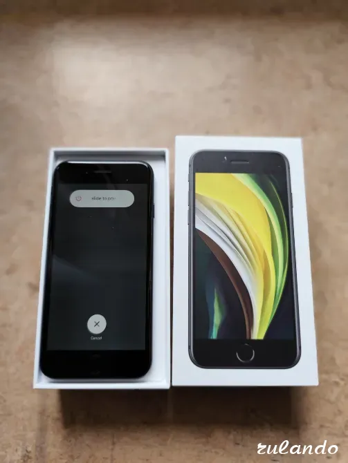 Apple iPhone SE (2020) 64Gb чёрный Калининград - изображение 3