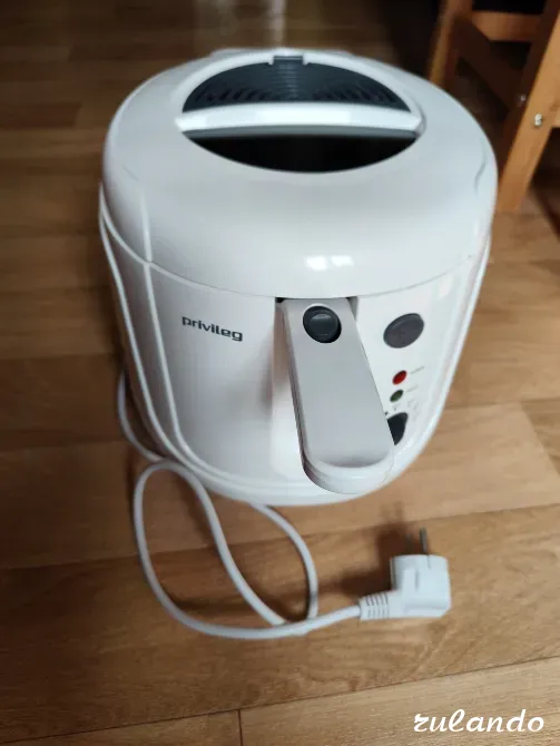 Фритюрница Privileg Df5318, почти новая Севастополь - изображение 1